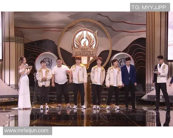 KPL赛场精彩对决吕布领衔QG战队挑战毒蛇团队的巅峰对抗